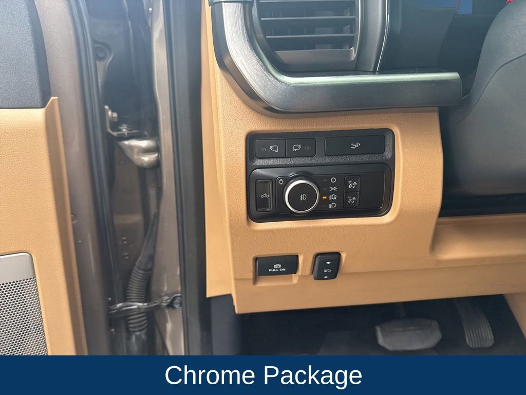 Certified 2023 Ford F350 Lariat w/ Tremor Off-Road Package AWD/4WD image 21