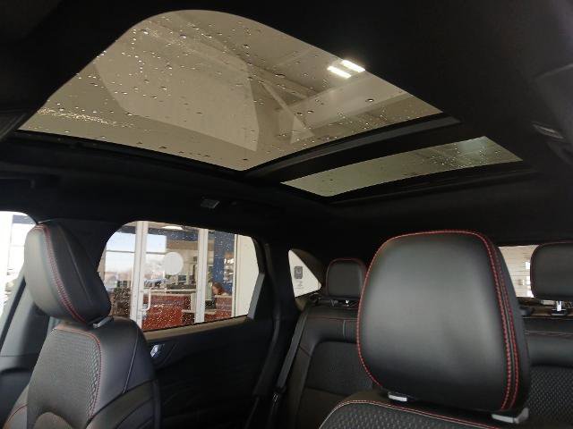 Certified 2023 Ford Escape ST-Line Select w/ Tech Pack #1 image 18