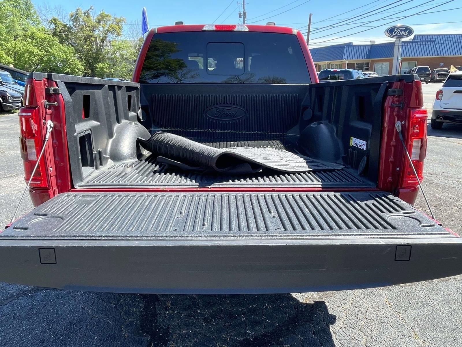 Certified 2022 Ford F150 XLT w/ Equipment Group 302A High image 10