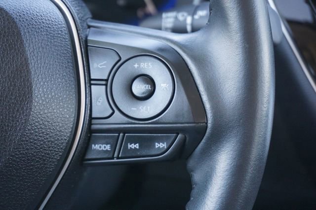 Used 2021 Toyota Corolla XLE image 16