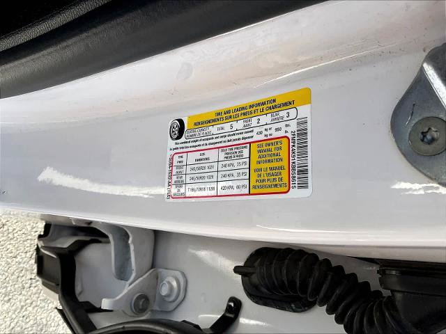 Certified 2019 Ford Edge Titanium w/ Equipment Group 301A AWD/4WD image 19