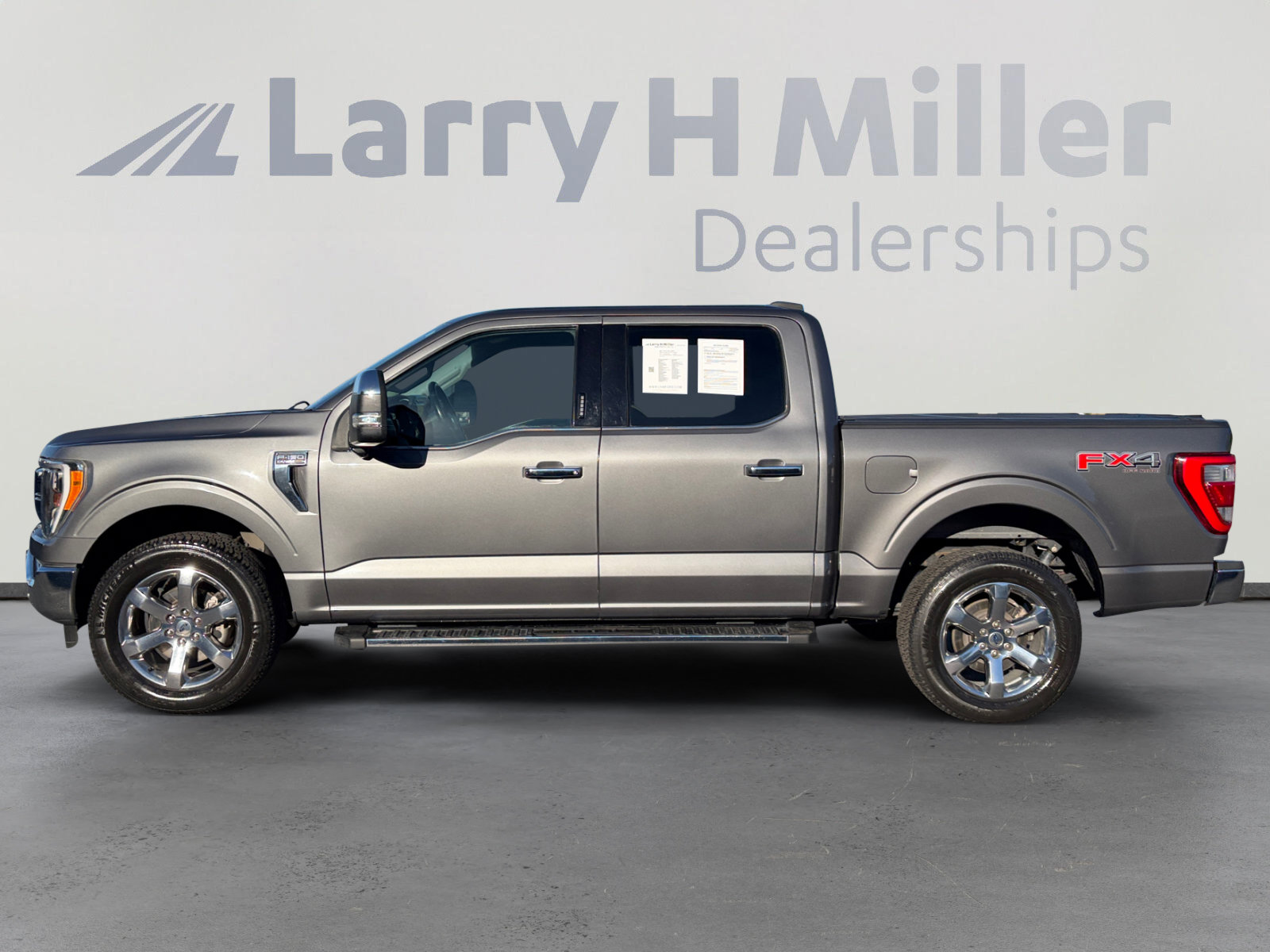Certified 2021 Ford F150 Lariat w/ Max Trailer Tow Package AWD/4WD image 2