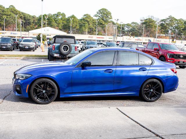 Used 2022 BMW 330i Sedan w/ M Sport Package image 3