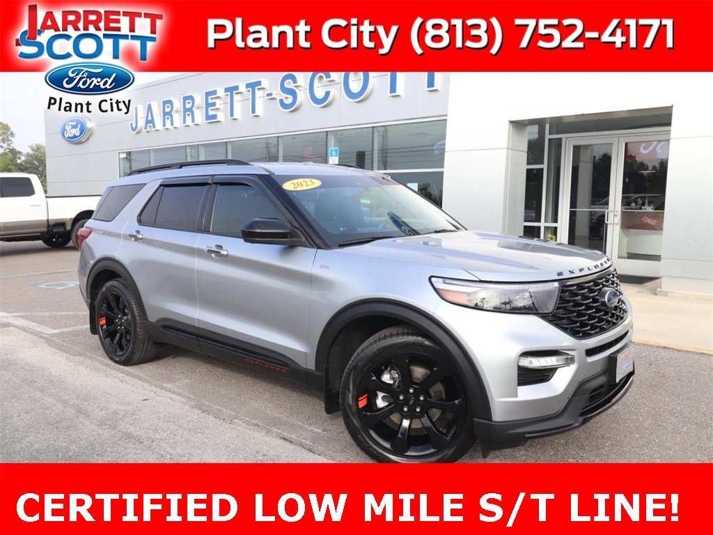 Certified 2023 Ford Explorer ST-Line w/ Class IV Trailer Tow Package image 1
