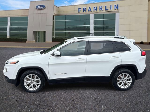 Used 2017 Jeep Cherokee Latitude w/ Comfort/Convenience Group image 2