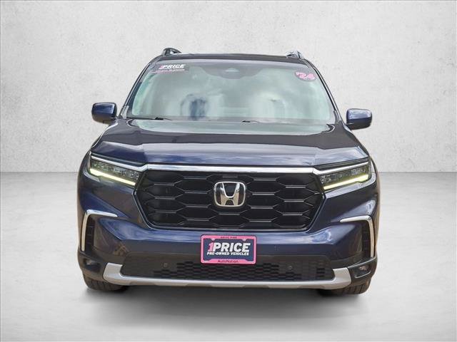 Used 2024 Honda Pilot Touring image 2