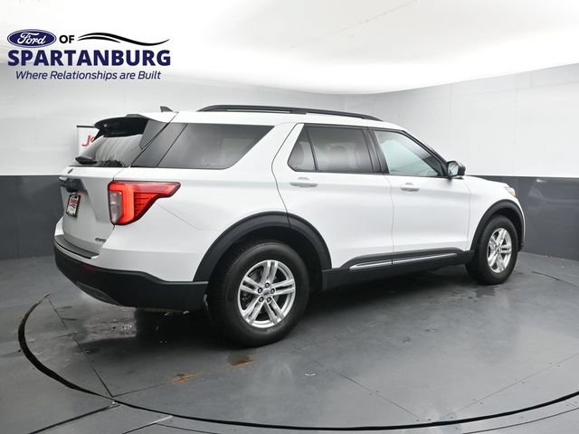 Certified 2024 Ford Explorer XLT w/ Equipment Group 202A AWD/4WD image 7