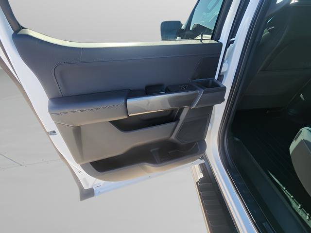 Certified 2022 Ford F150 XLT w/ Equipment Group 302A High image 19