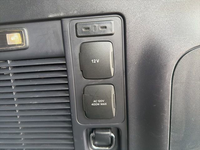 Certified 2025 Ford Expedition Platinum AWD/4WD image 15