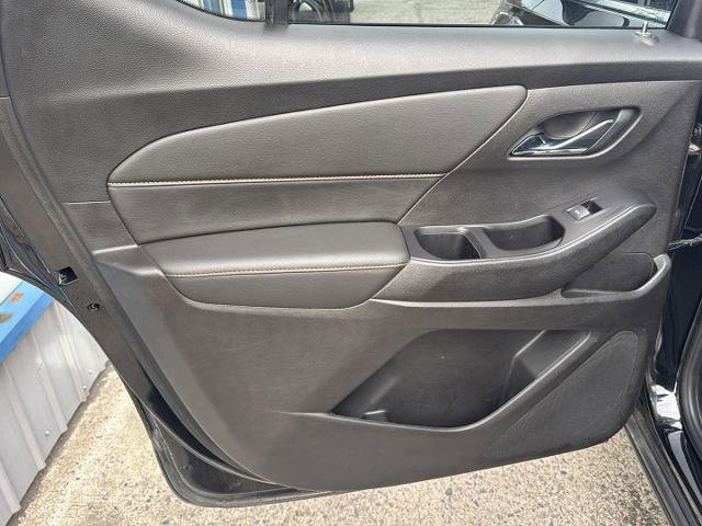 Used 2018 Chevrolet Traverse LT w/ LPO, Floor Liner Package image 32