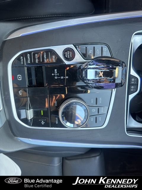 Used 2022 BMW X7 xDrive40i w/ Executive Package image 21