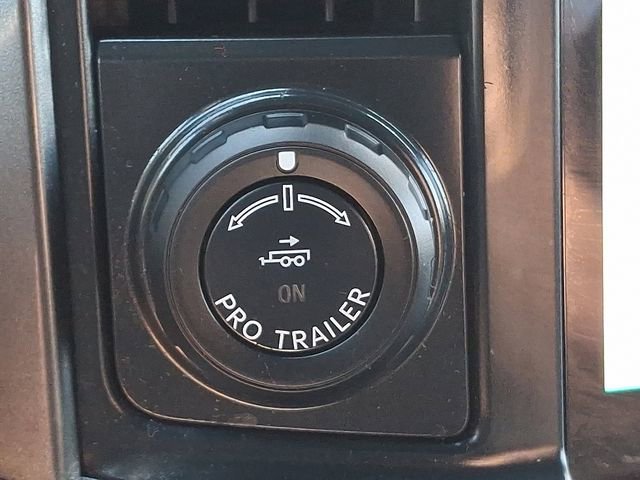 Certified 2022 Ford F150 XLT w/ Equipment Group 302A High image 25