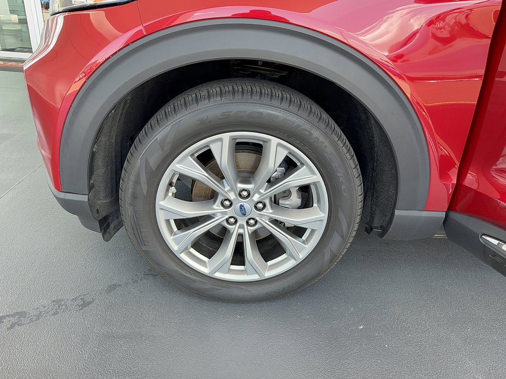 Certified 2023 Ford Explorer XLT w/ Equipment Group 202A RWD image 37