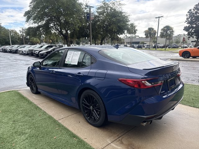 Used 2025 Toyota Camry SE FWD image 7