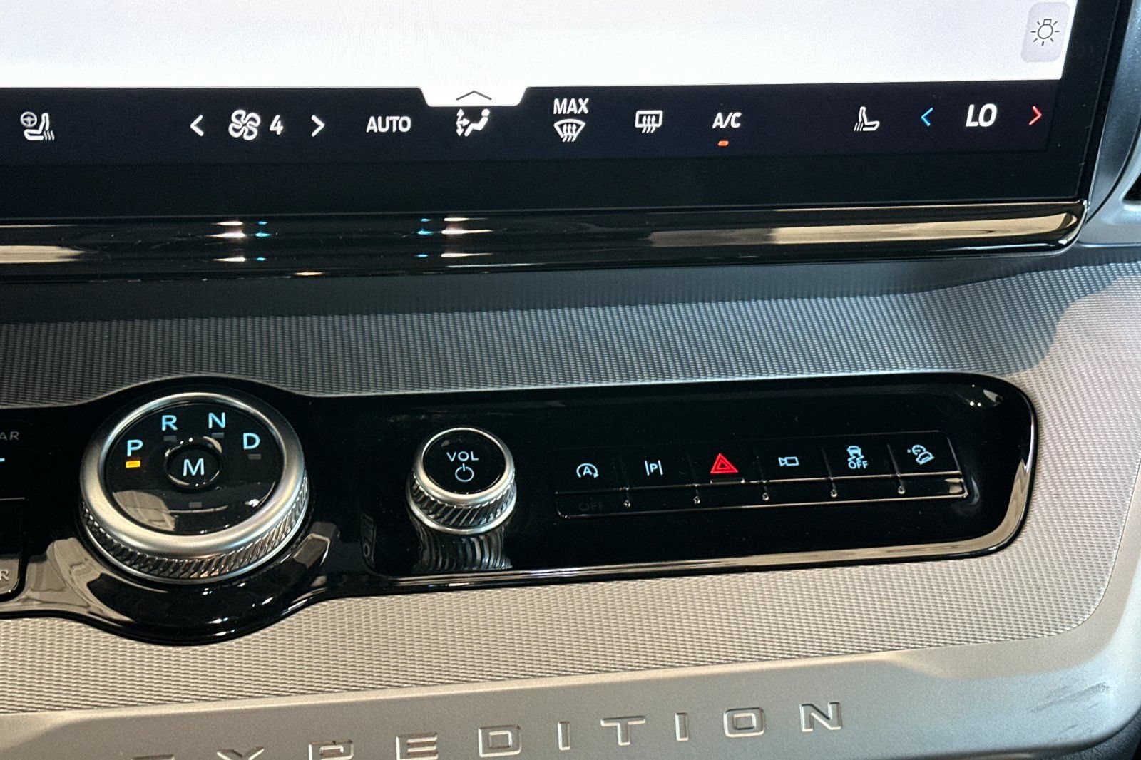 Certified 2025 Ford Expedition Max Active AWD/4WD image 23