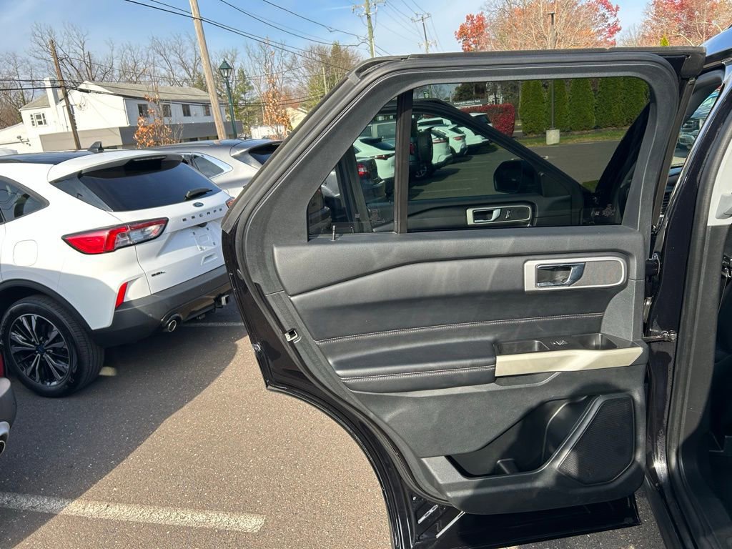 Certified 2021 Ford Explorer XLT image 16