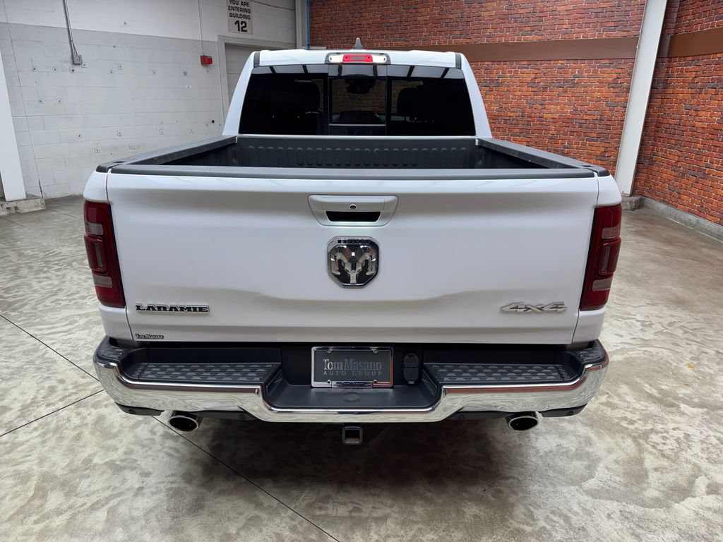 Used 2023 RAM 1500 Laramie AWD/4WD image 3