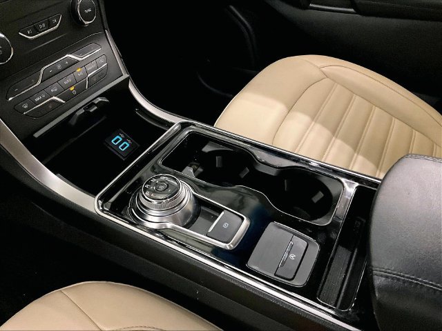 Certified 2020 Ford Edge SEL w/ Convenience Package AWD/4WD image 16
