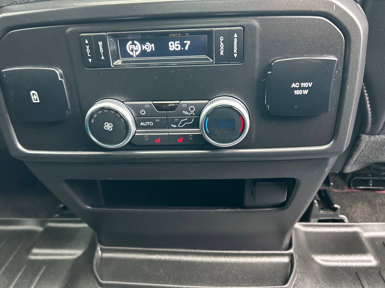 Certified 2020 Ford Expedition Limited w/ Special Edition Package image 26