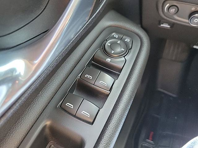 Used 2023 GMC Terrain SLT FWD image 24
