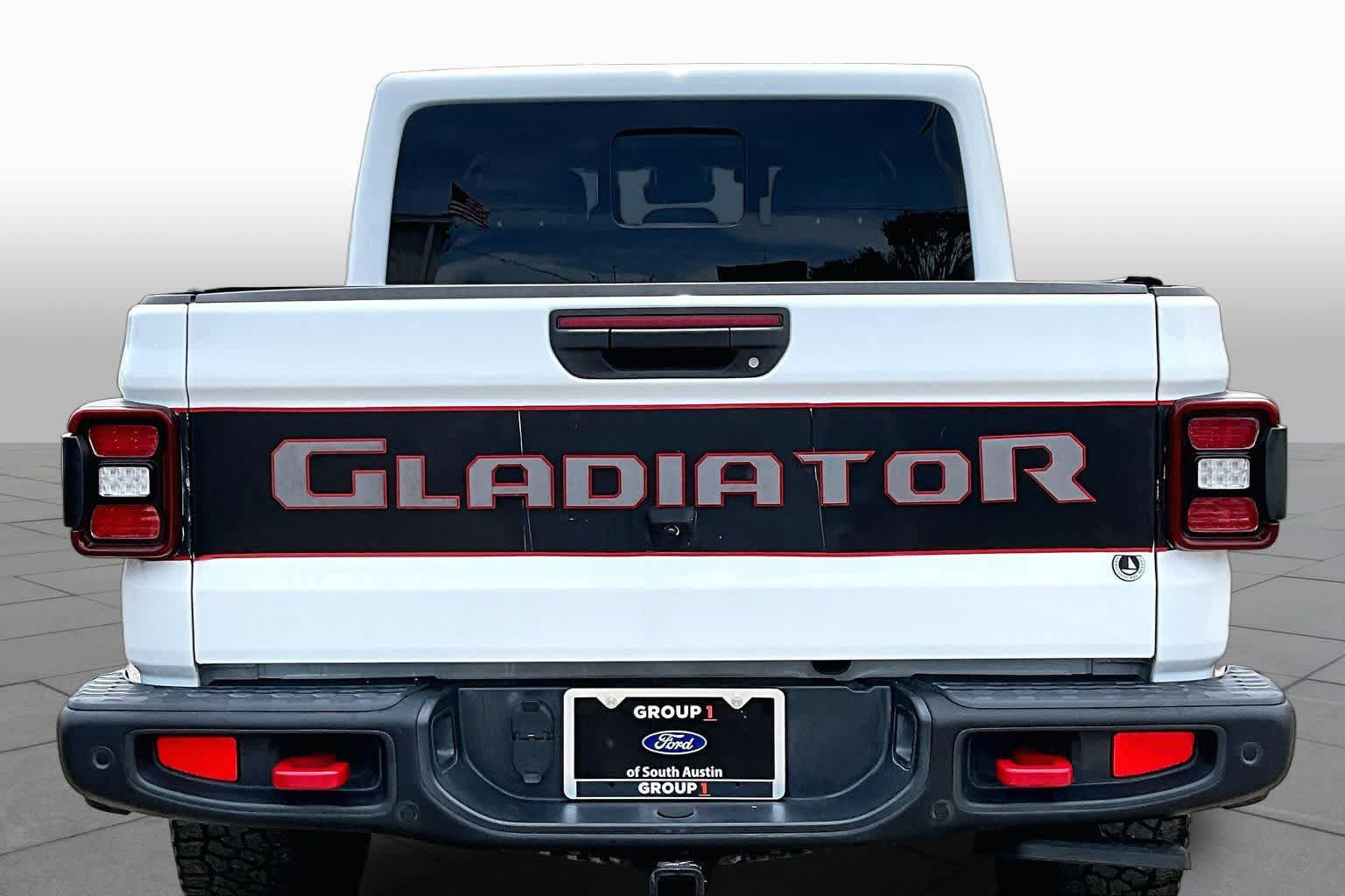 Used 2020 Jeep Gladiator Rubicon AWD/4WD image 5