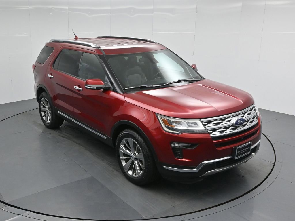 Certified 2018 Ford Explorer Limited w/ Ford Safe & Smart Package image 4