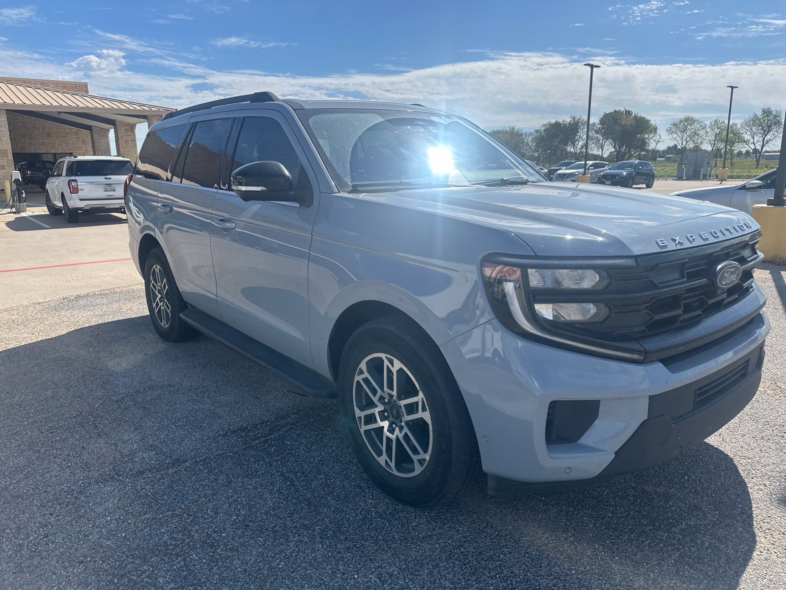 Certified 2025 Ford Expedition Active RWD image 6