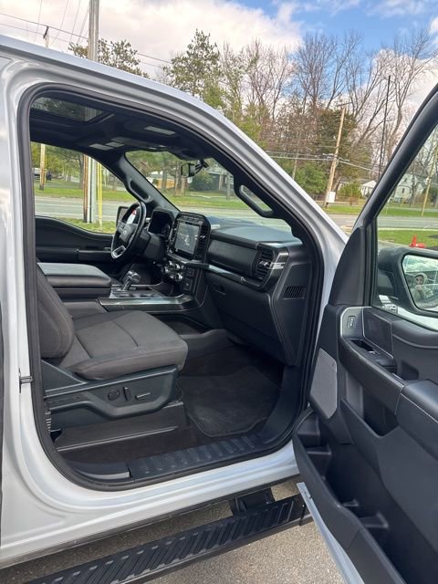 Certified 2021 Ford F150 XLT w/ Equipment Group 302A High AWD/4WD image 18