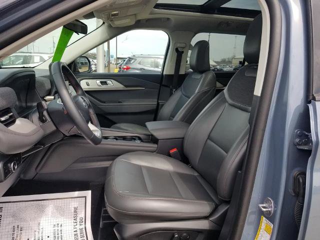 Certified 2025 Ford Explorer Active w/ Active Comfort Package AWD/4WD image 12