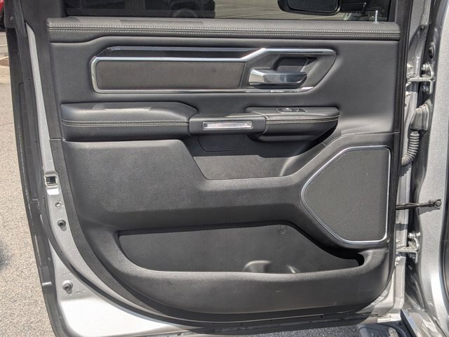 Used 2022 RAM 1500 Laramie AWD/4WD image 28