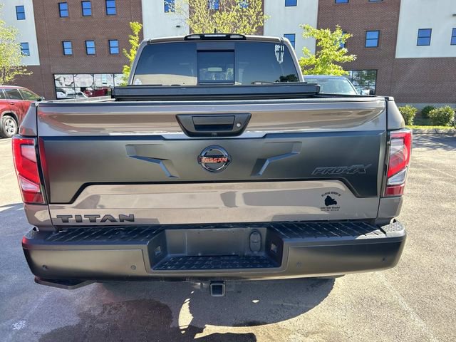 Used 2022 Nissan Titan PRO-4X w/ Pro-4x Convenience Package AWD/4WD image 5
