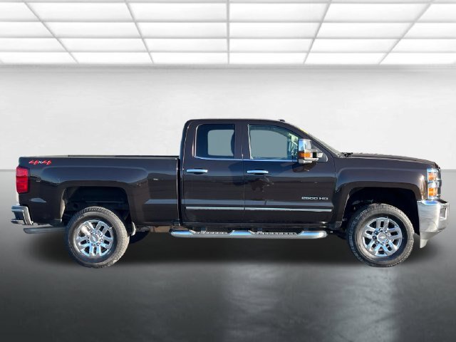 Used 2018 Chevrolet Silverado 2500 LTZ AWD/4WD image 3