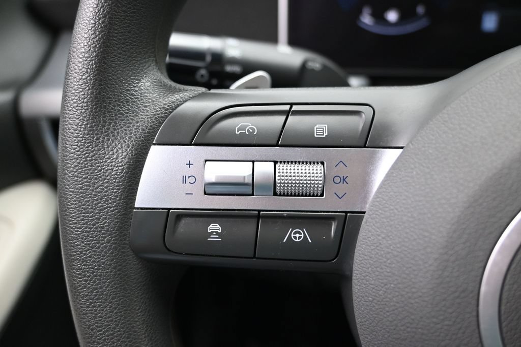 Used 2025 Hyundai Sonata SEL FWD image 24