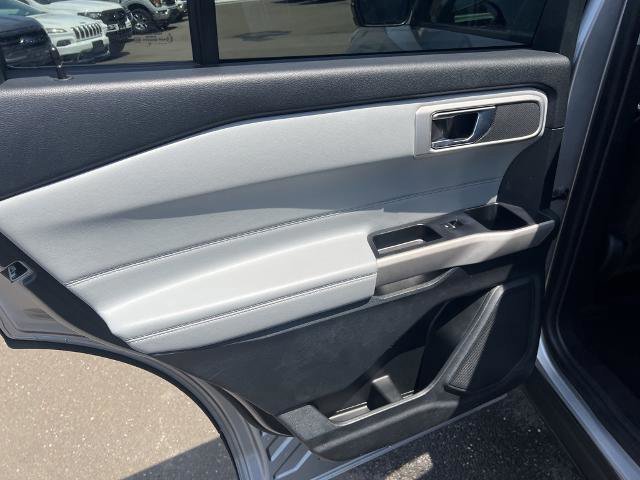 Certified 2022 Ford Explorer XLT w/ Equipment Group 202A image 18