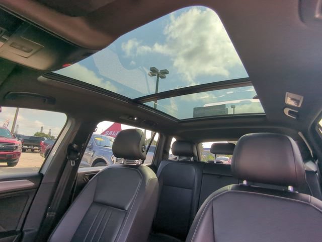 Used 2022 Volkswagen Tiguan SE R-Line FWD image 22