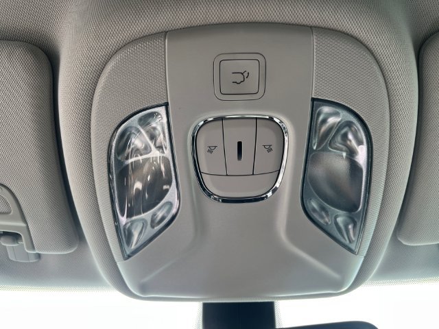 Used 2019 Jeep Compass Latitude AWD/4WD image 25
