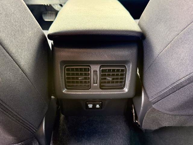 Used 2025 Toyota Camry LE FWD image 32