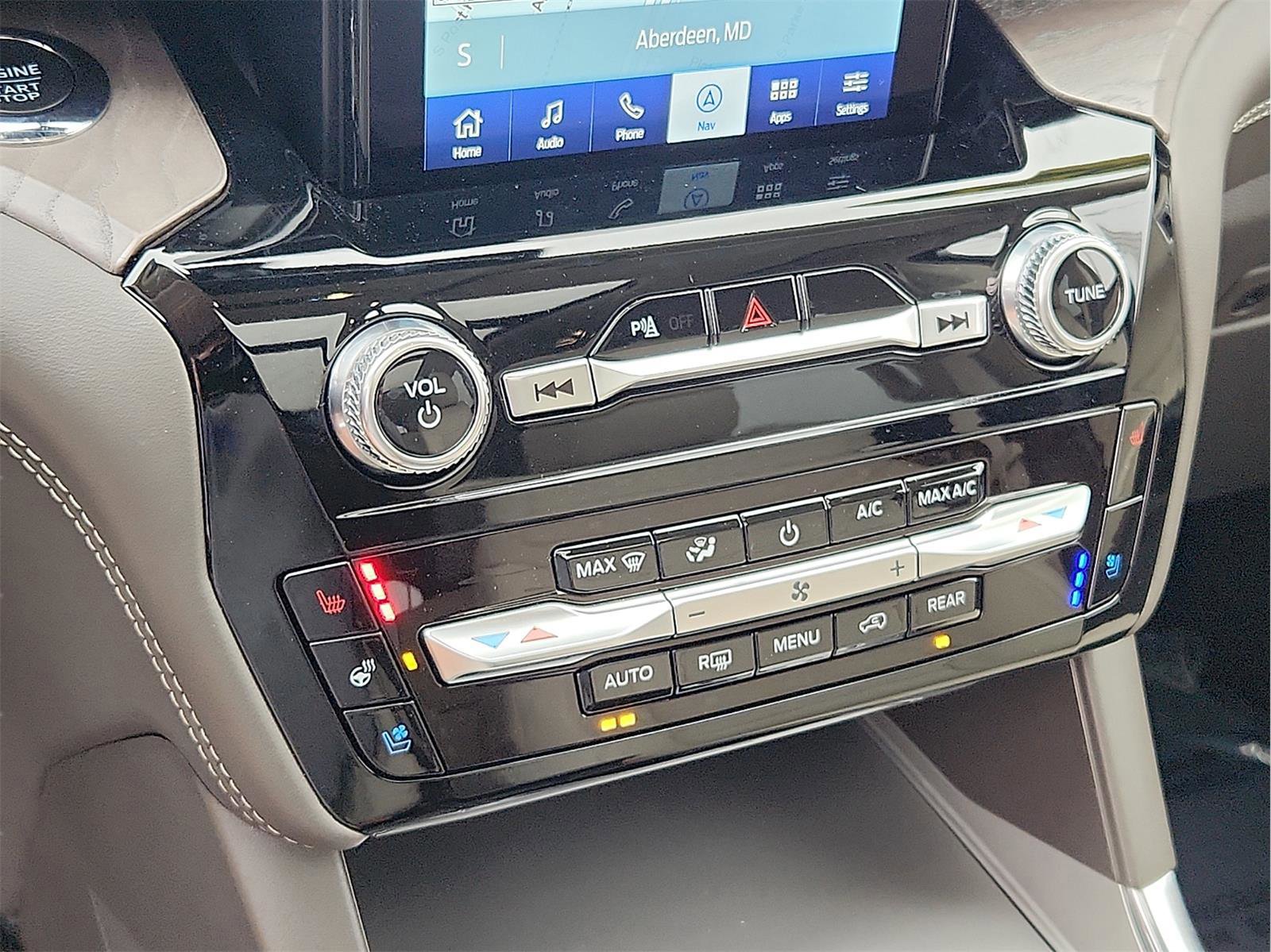 Certified 2023 Ford Explorer Platinum w/ Technology Package image 27