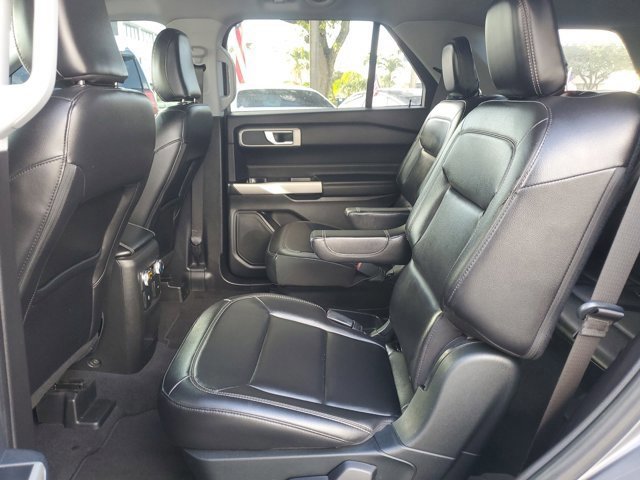 Certified 2021 Ford Explorer XLT w/ Equipment Group 202A image 6