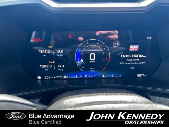 Used 2024 Chevrolet Colorado Trail Boss w/ Technology Package AWD/4WD image 23