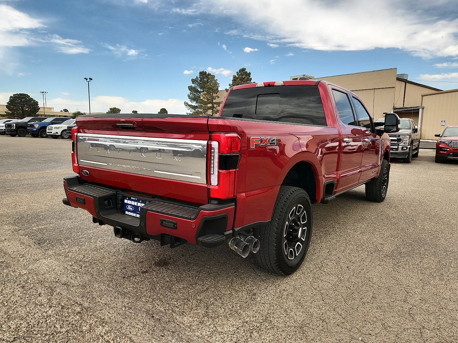 Certified 2023 Ford F250 Platinum w/ FX4 Off-Road Package AWD/4WD image 7