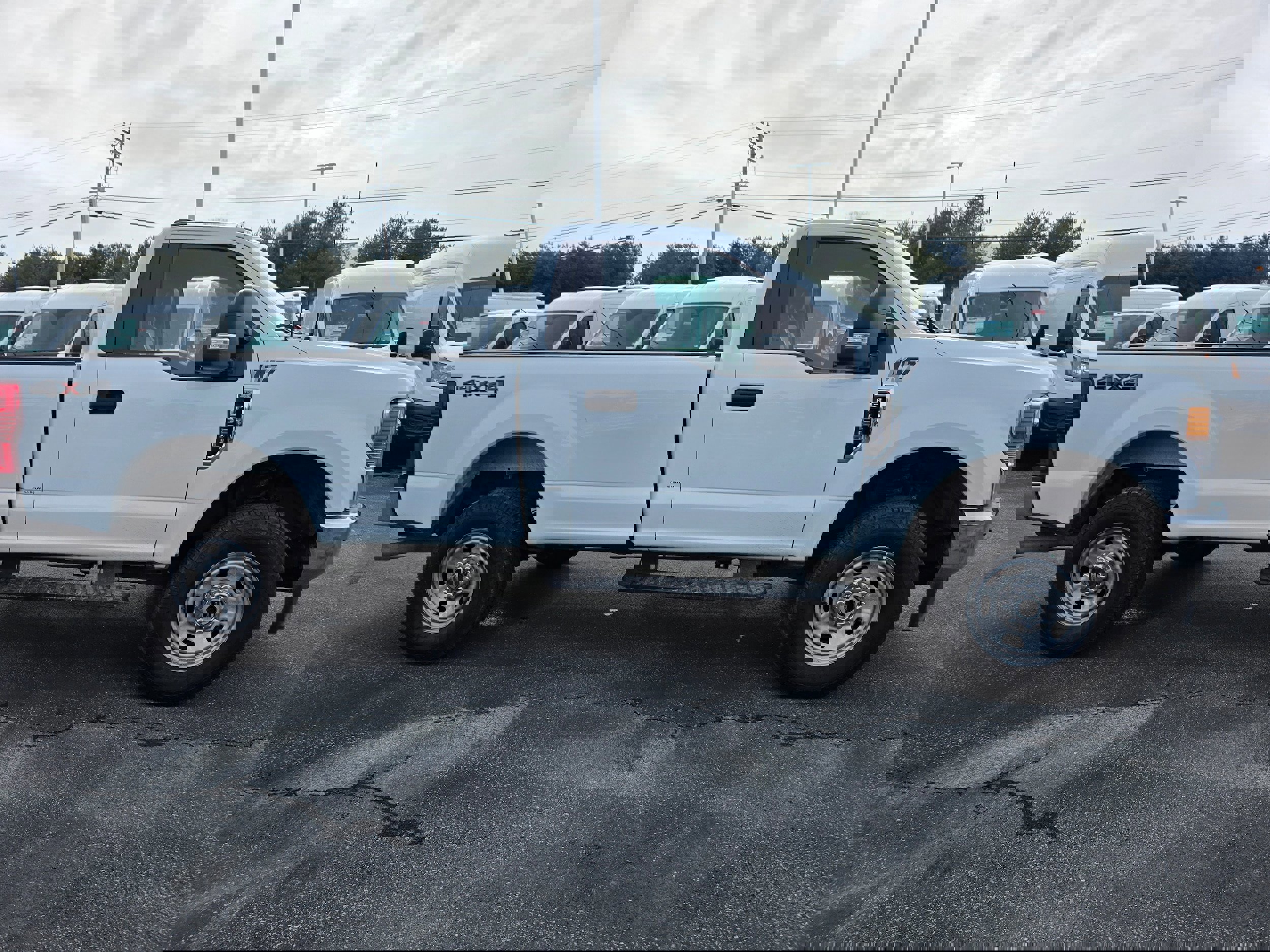 Certified 2022 Ford F250 XL w/ STX Appearance Package image 2