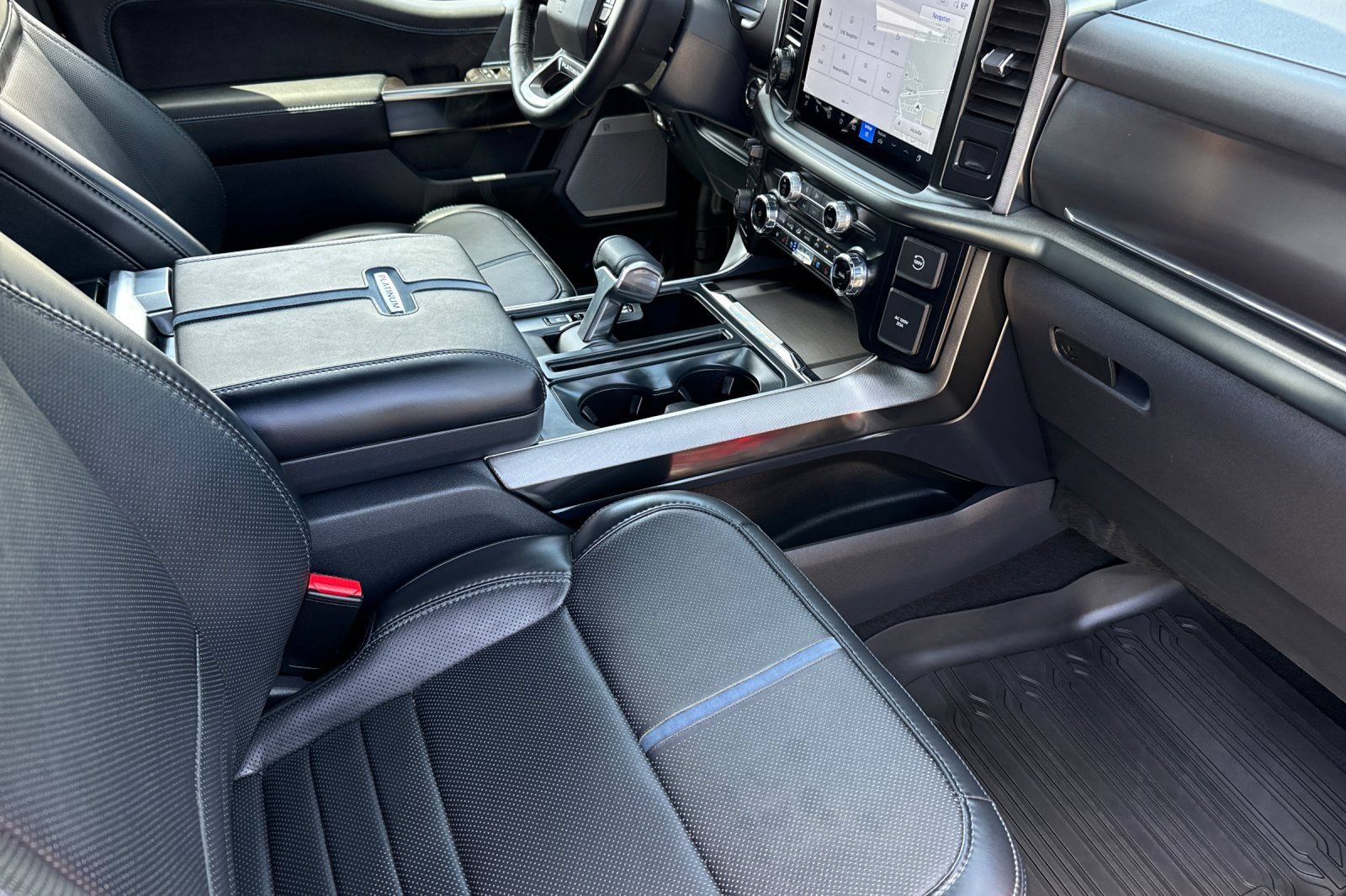 Certified 2024 Ford F150 Platinum AWD/4WD image 17