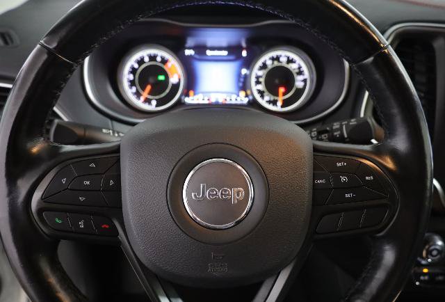 Used 2021 Jeep Cherokee Trailhawk AWD/4WD image 16