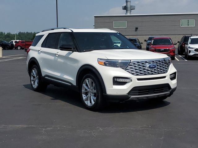 Certified 2021 Ford Explorer Platinum w/ Equipment Group 601A AWD/4WD image 2