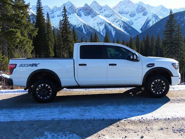 Used 2024 Nissan Titan PRO-4X w/ Pro-4x Convenience Package image 2