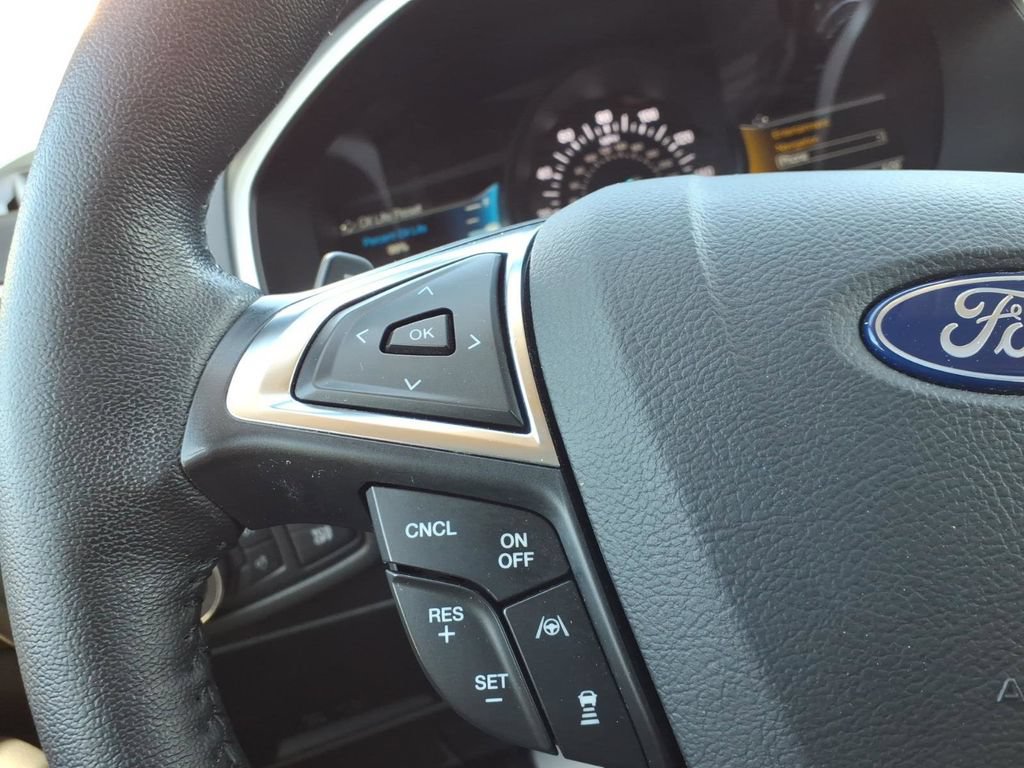 Certified 2019 Ford Edge SEL w/ Equipment Group 201A AWD/4WD image 16