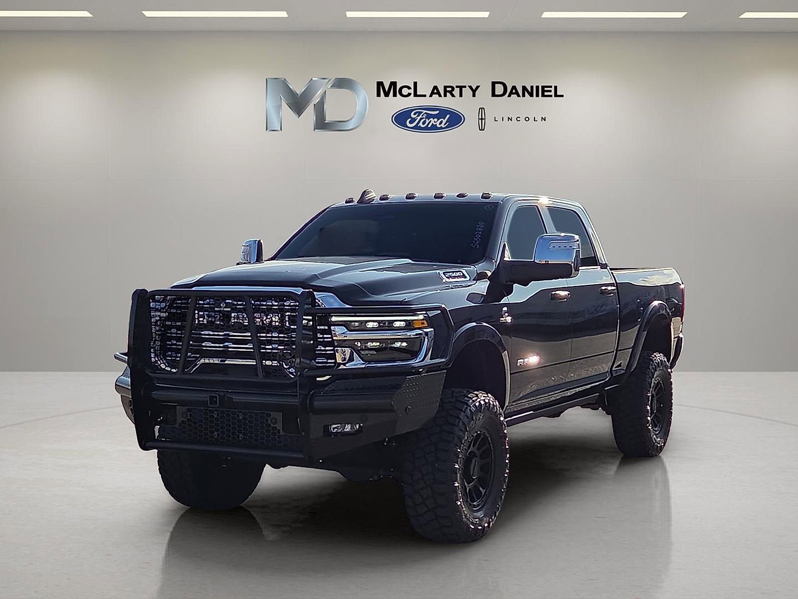 Used 2025 RAM 2500 Limited image 2