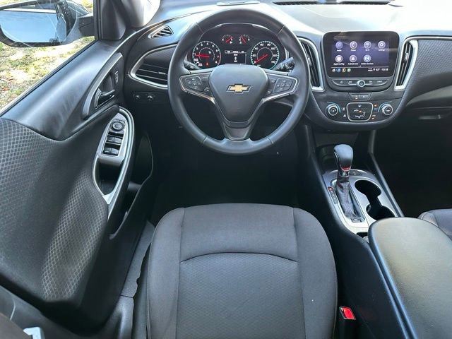 Used 2024 Chevrolet Malibu RS FWD image 11