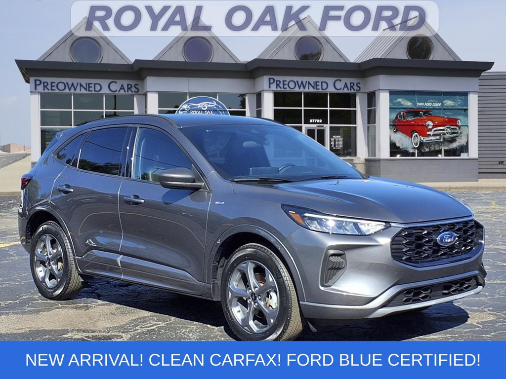 Certified 2023 Ford Escape ST-Line w/ Tech Pack #1 AWD/4WD image 1